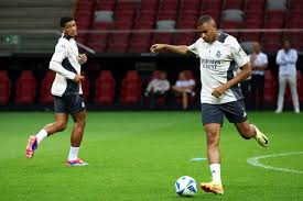 起球迷们和 起球迷们和